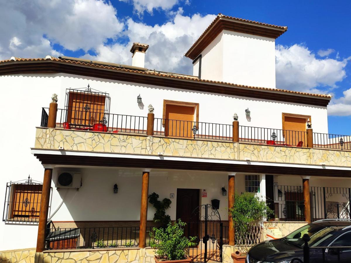 Casa Amplia Con Terraza En La Vinuela Villa Dış mekan fotoğraf